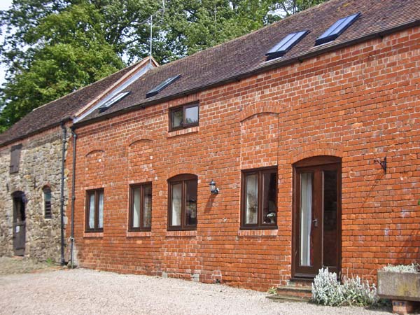 Corn House Pet-Friendly Cottage, Cardington Near Church Stretton, Heart Of England (Ref 1021)
