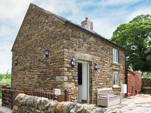 School House Cottage Pet-Friendly Cottage, Longnor, Peak District (Ref 11906)