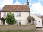 Hollyhedge Cottage Pet-Friendly Cottage, Briston, East Anglia (Ref 12091)