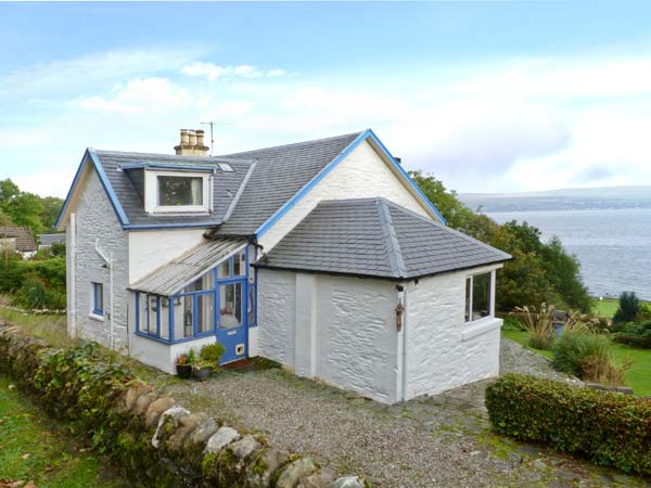Glenashdale Pet-Friendly Cottage, Dunoon, Central Scotland (Ref 12582)