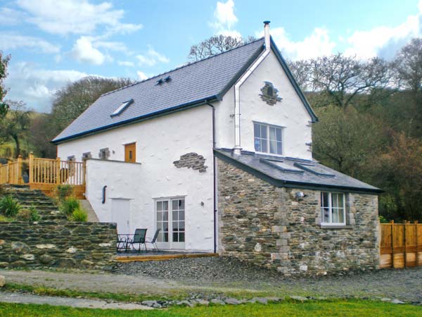 Red Kites Retreat Family Cottage, Eglwysbach, North Wales (Ref 13007)