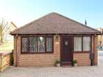 Dolly Countryside Cottage, Meppershall, East Anglia (Ref 13596)