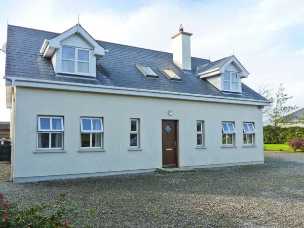 Belgrove Cross Cottage Family Cottage, Duncormick, County Wexford, South East (Ref 14151)