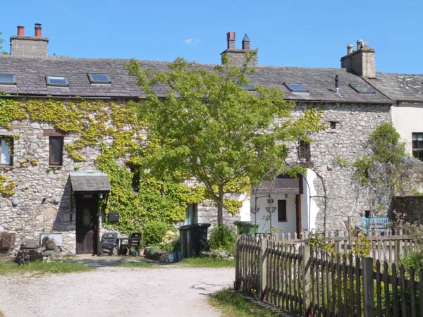 Summer Cottage Pet-Friendly Cottage, Allithwaite, Cumbria & The Lake District (Ref 14284)