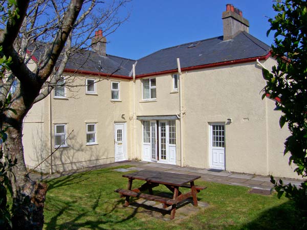 Gwelfor Coastal Cottage, Morfa Bychan, North Wales (Ref 15298)