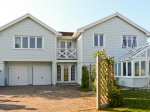 Chartfield Beach Cottage, Yarmouth, Isle Of Wight, South Coast (Ref 15493)