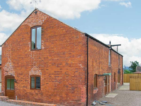 The Mill House Family Cottage, Alberbury, Heart Of England (Ref 15917)