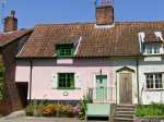 Feather Cottage Pet-Friendly Cottage, Peasenhall, East Anglia (Ref 17093)