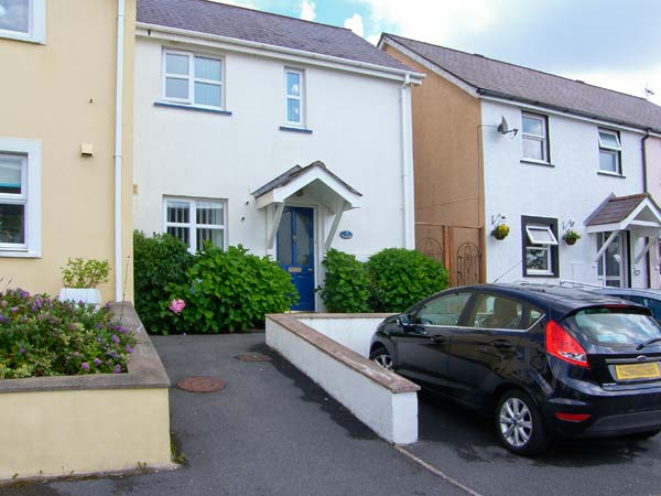 Swallows Beach Cottage, Saundersfoot, South Wales (Ref 17458)