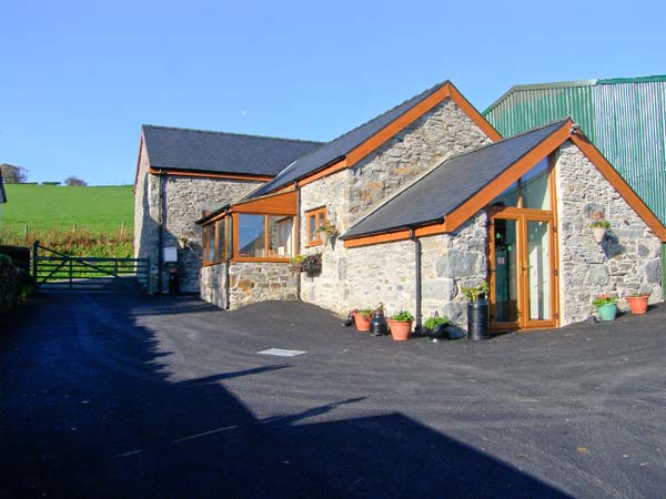 Pendre Uchaf Pet-Friendly Cottage, Ruthin, North Wales (Ref 17683)
