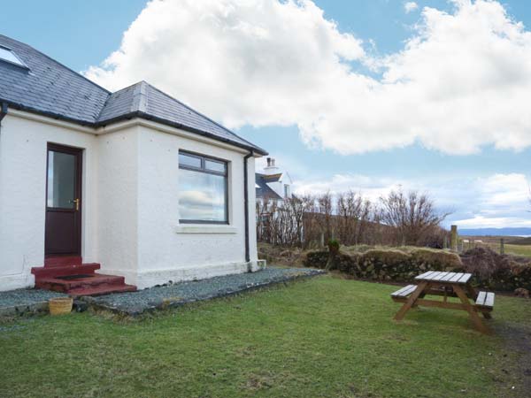 Fladda-Chuain Coastal Cottage, Uig, Highlands And Islands (Ref 17717)