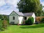 Rose Cottage Pet-Friendly Cottage, Hine Heath, Heart Of England (Ref 18908)
