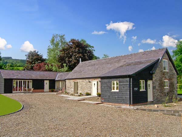 Ysgubor Celyn Megan's Pet-Friendly Cottage, Llwynmawr, North Wales (Ref 19081)
