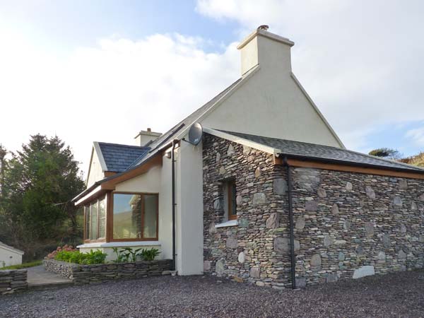 Gallivans Beach Cottage, Caherdaniel, County Kerry, South West (Ref 19663)