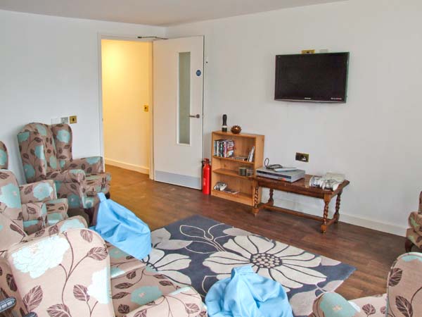 Greyhound Barn Pet-Friendly Cottage, Barnsley, Gloucestershire, Cotswolds (Ref 19933)