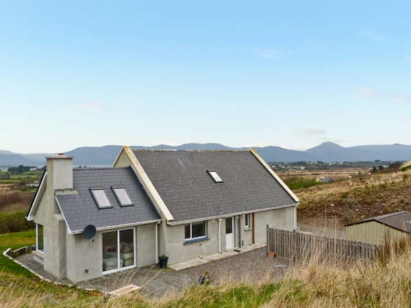 Cogan Cottage Coastal Cottage, Cromane, County Kerry, South West (Ref 20397)