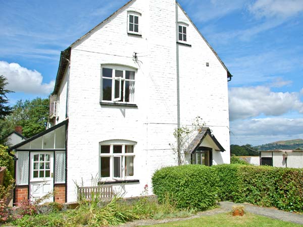 Broughton Cottage Pet-Friendly Cottage, Bishop's Castle, Heart Of England (Ref 20784)