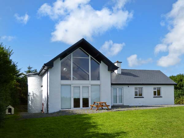 Ard Caoin Beach Cottage, Ballinskelligs, County Kerry, South West (Ref 20941)