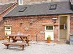 Coachman's Cottage Family Cottage, Bradnop Near Leek , Peak District (Ref 21189)