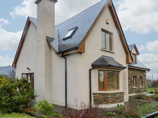 Radharc An TsléIbhe Pet-Friendly Cottage, Killorglin, County Kerry, South West (Ref 21303)