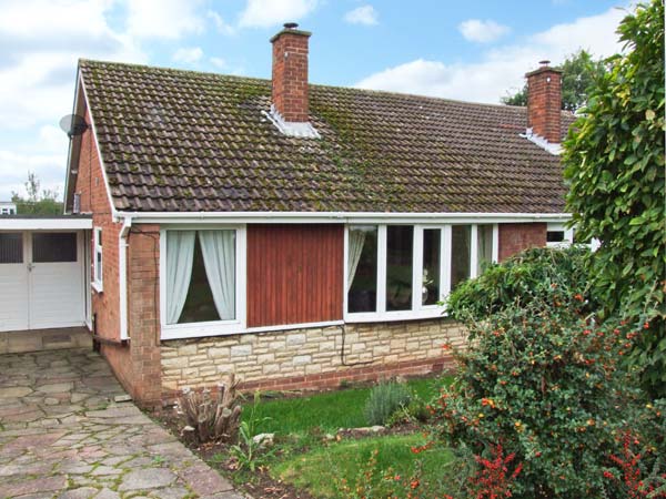Orton View Pet-Friendly Cottage, Wombourne, Heart Of England (Ref 21612)