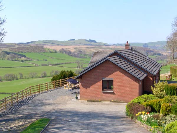 Vrongoch Cottage Pet-Friendly Cottage, Llanbister, Mid Wales (Ref 22074)