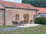 Byre Cottage Pet-Friendly Cottage, Louth, East Anglia (Ref 22646)
