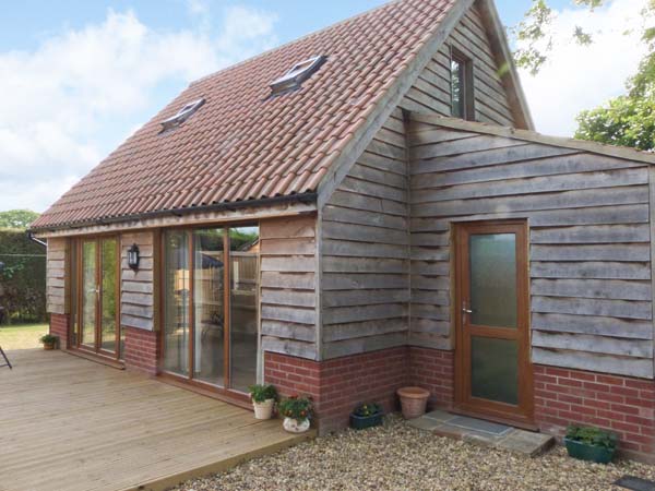 Foxley Lodge Pet-Friendly Cottage, Spixworth, East Anglia (Ref 23935)