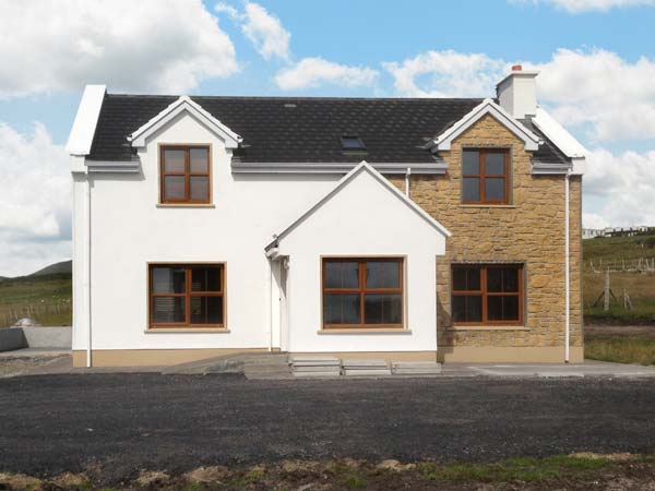 Ard Na Mara Pet-Friendly Cottage, Achill Island, County Mayo, West (Ref 23936)