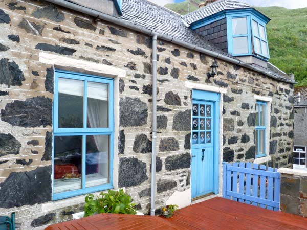 Guillemots Pet-Friendly Cottage, Gardenstown, Highlands And Islands (Ref 24572)