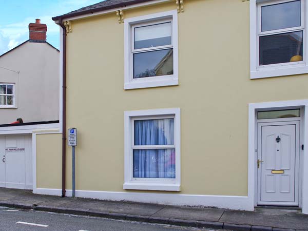 Barafundle House Pet-Friendly Cottage, Tenby, South Wales (Ref 25109)