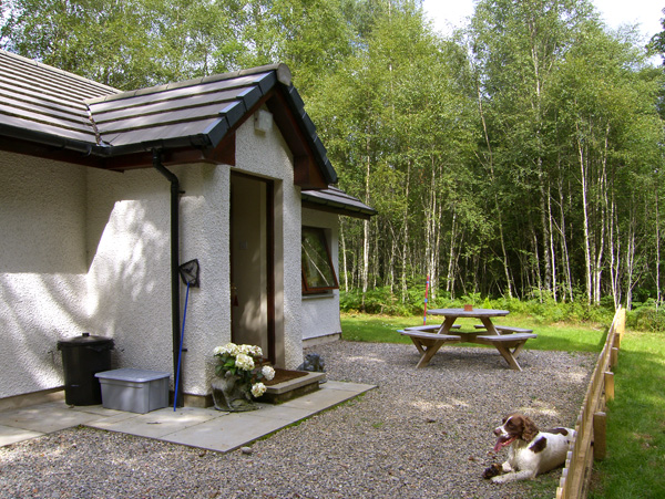 Levishie Pet-Friendly Cottage, Invermoriston, Highlands And Islands (Ref 2514)