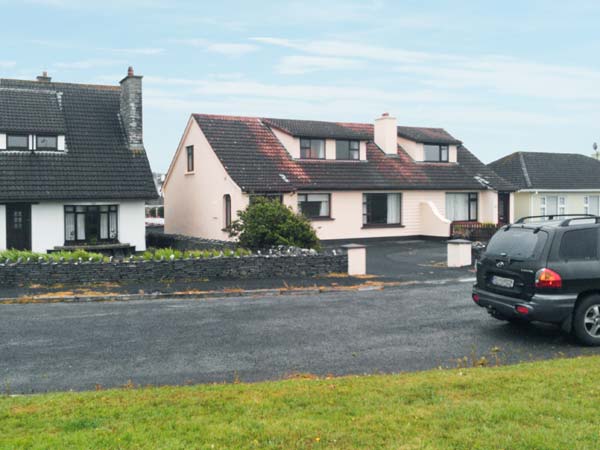 Sea Park Cottage Pet-Friendly Cottage, Lahinch, County Clare, Shannon (Ref 25249)