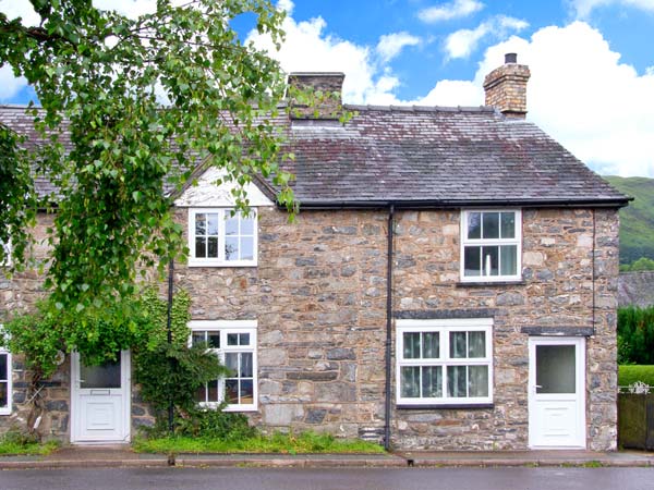 Ty Bach Cottage Pet-Friendly Cottage, Llangynog, North Wales (Ref 25417)