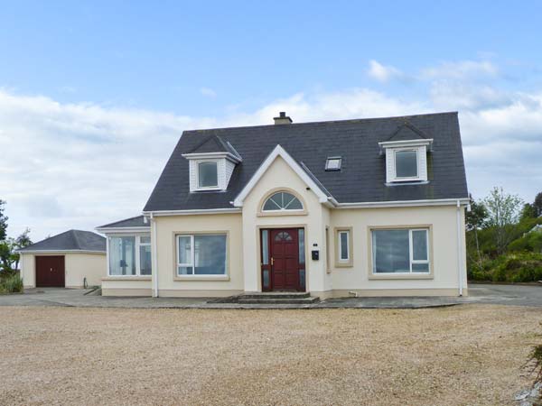 Moor Cottage Pet-Friendly Cottage, Rathmullan, County Donegal, North West (Ref 25592)