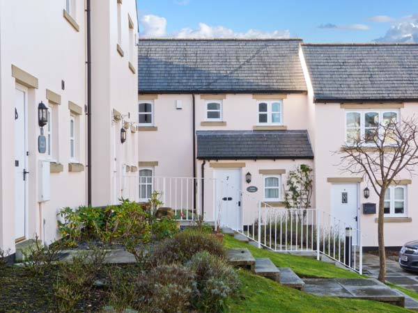 Amber Cottage Pet-Friendly Cottage, Cark In Cartmel , Cumbria & The Lake District (Ref 25689)