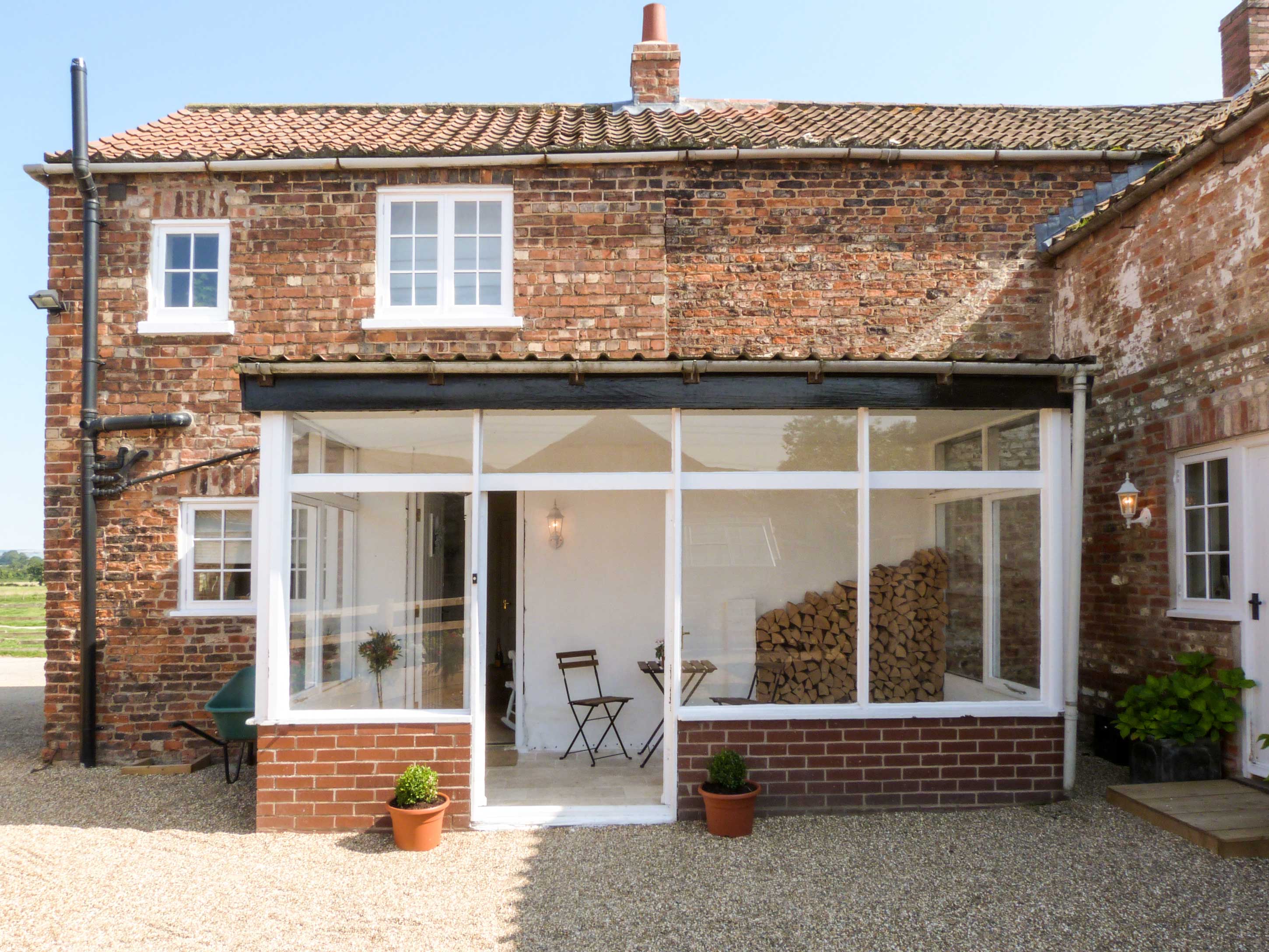 Beech Cottage Pet-Friendly Cottage, Stamford Bridge, North York Moors & Coast (Ref 25881)