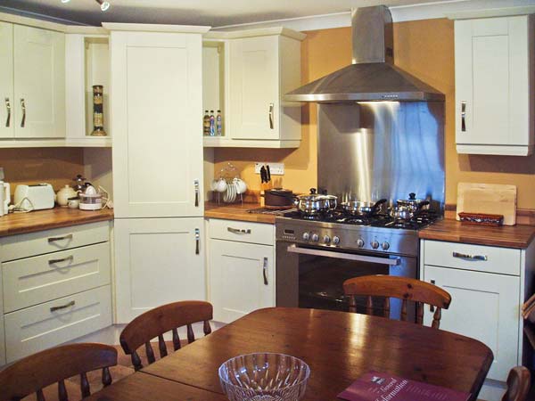 Seaview Apartment Beach Cottage, Alnmouth, Northumberland (Ref 26011)