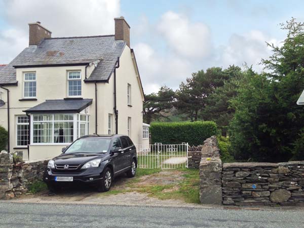 Ty'r Ysgol Pet-Friendly Cottage, Morfa Bychan, North Wales (Ref 26167)