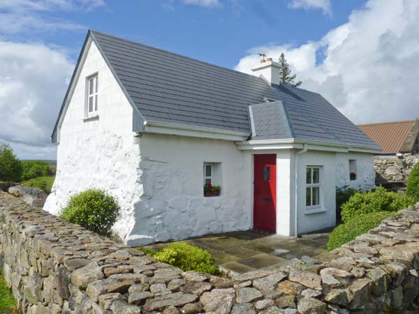 Tigh MhicíL Pet-Friendly Cottage, Rosmuc, County Galway, West (Ref 26363)
