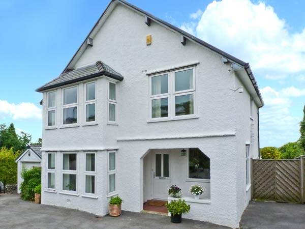 Langwell Pet-Friendly Cottage, Grange-Over-Sands, Cumbria & The Lake District (Ref 26493)