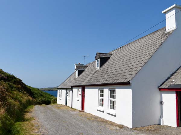 Shark 1 Coastal Cottage, Skibbereen, County Cork, South West (Ref 27333)