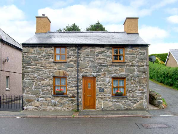 Ty Mawr Pet-Friendly Cottage, Manod, North Wales (Ref 27727)
