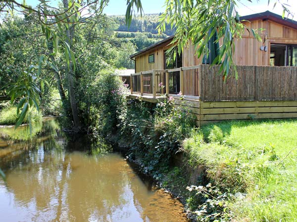 Willow River Lodge Family Cottage, Clun, Heart Of England (Ref 28858)