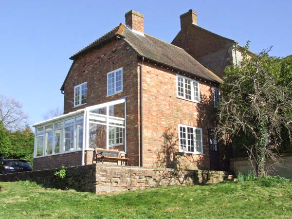 Orchard Cottage Family Cottage, Ashendon, Cotswolds (Ref 28928)