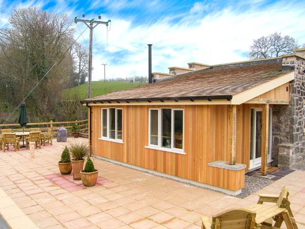 The Lambing Shed Pet-Friendly Cottage, Dyserth, North Wales (Ref 29036)