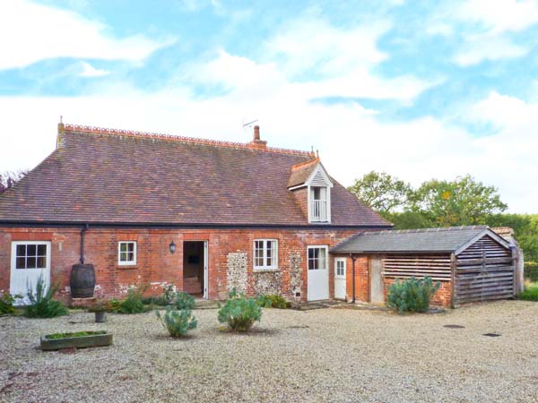 Rookwoods Pet-Friendly Cottage, Sible Hedingham, East Anglia (Ref 29621)