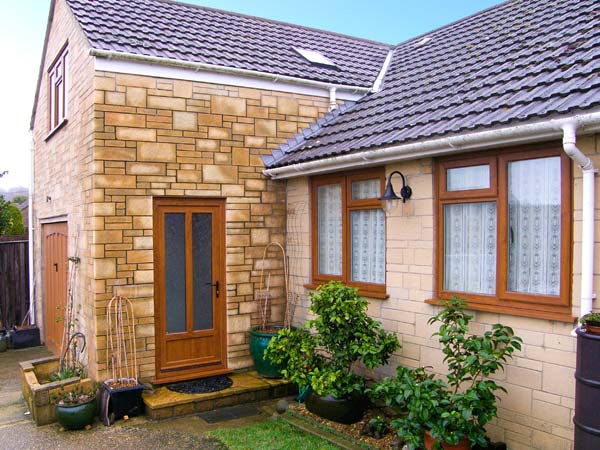 Petite Bella Coastal Cottage, Melplash, South West England (Ref 29979)
