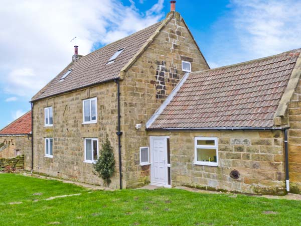Tidkinhow Farm Pet-Friendly Cottage, Guisborough, North York Moors & Coast (Ref 30014)