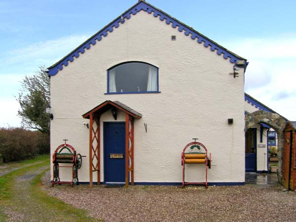 Ty Lon Bach Pet-Friendly Cottage, Rhoscolyn, North Wales (Ref 30488)